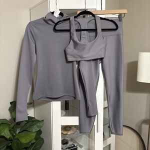 ALO Yoga 3-Piece Airlift Set in Fog XS / Small